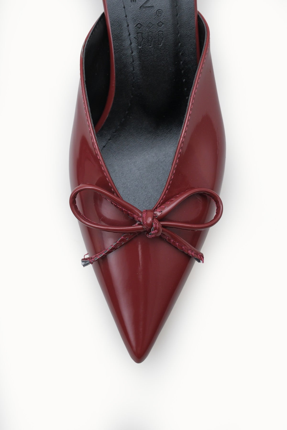 Riccon Kadın Sivri Burunlu İnce Topuklu Terlik 0012211 Bordo Rugan