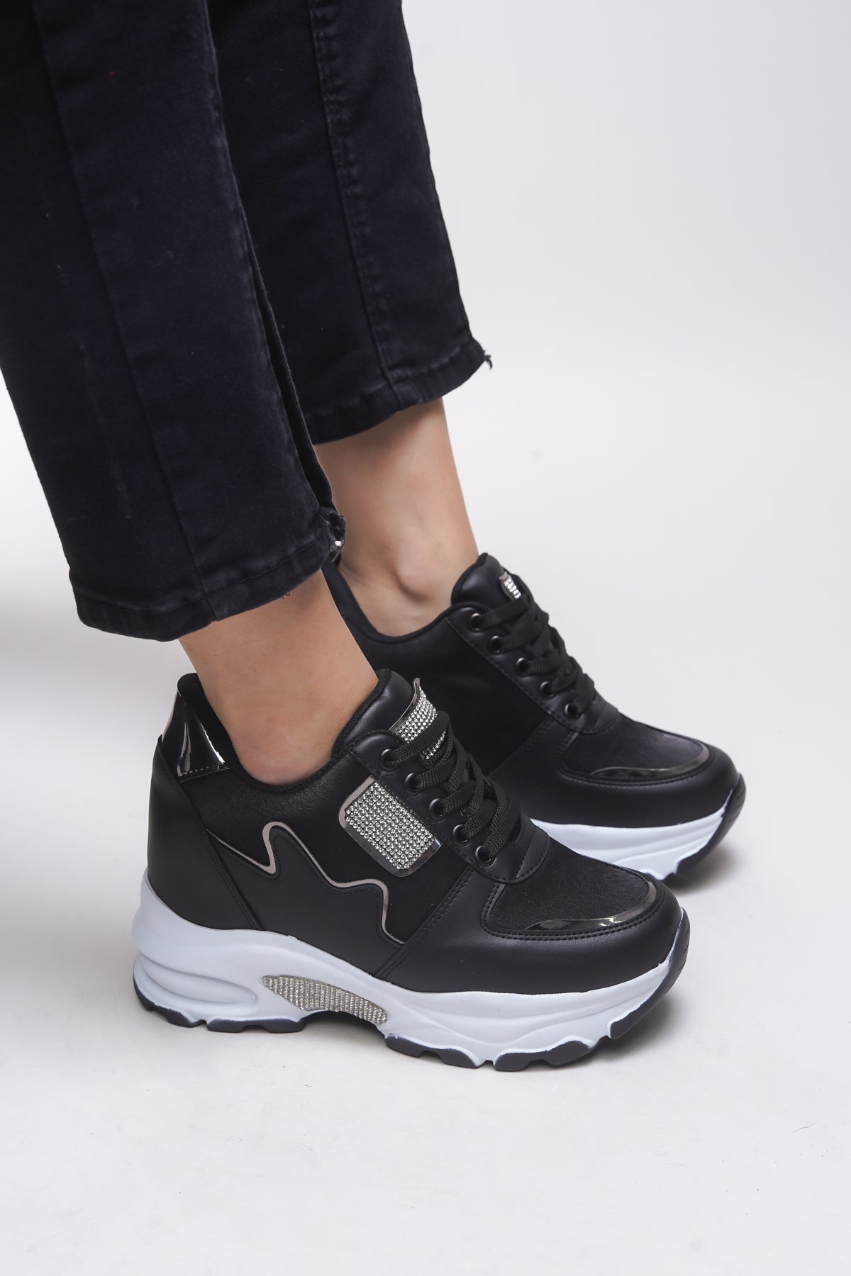 Riccon Syllartha Kadın Sneaker 0012214 Siyah Beyaz