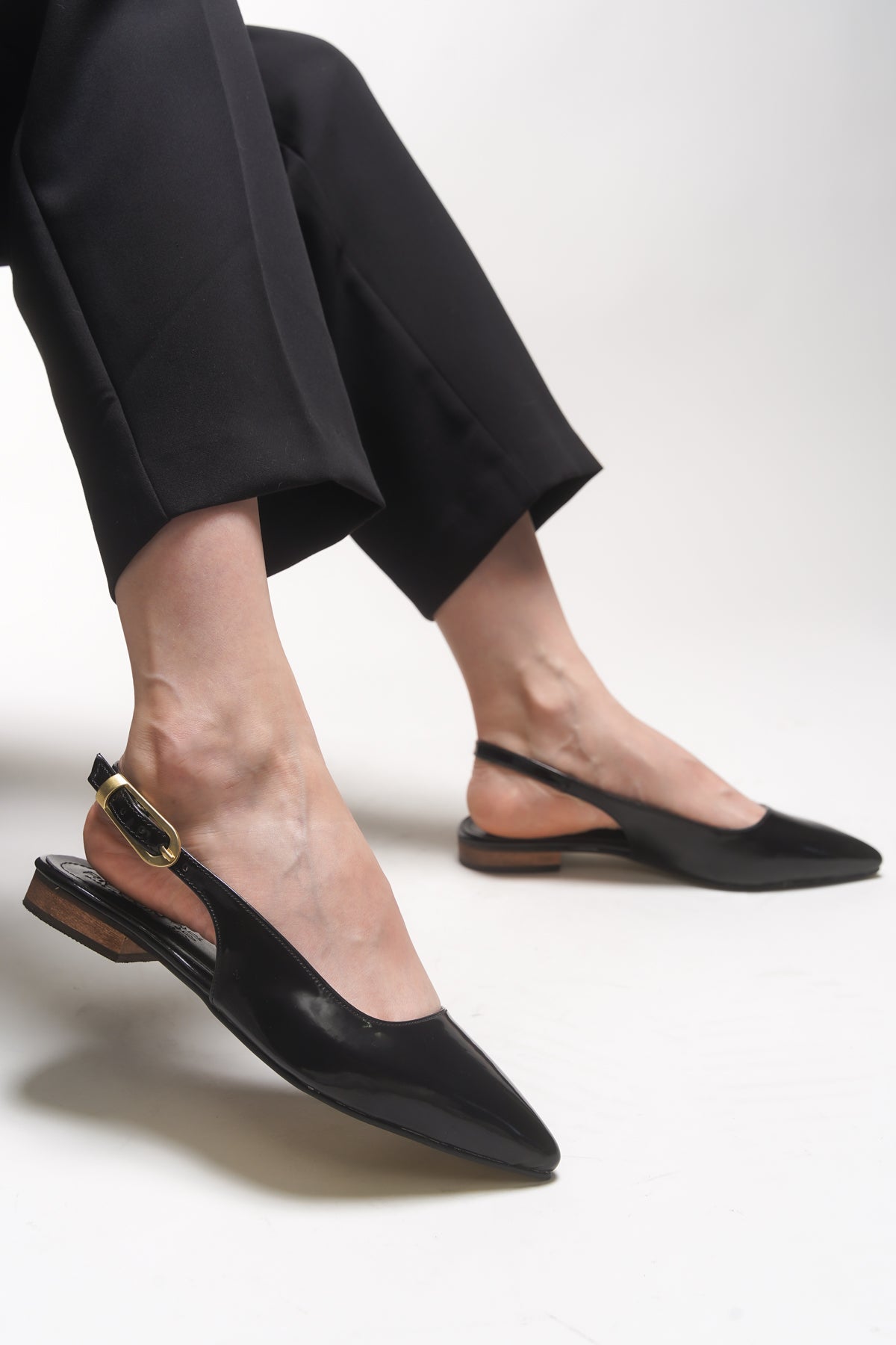 Riccon Issagalyn Kadın Sivri Burunlu Topuklu Ayakkabı 0012111