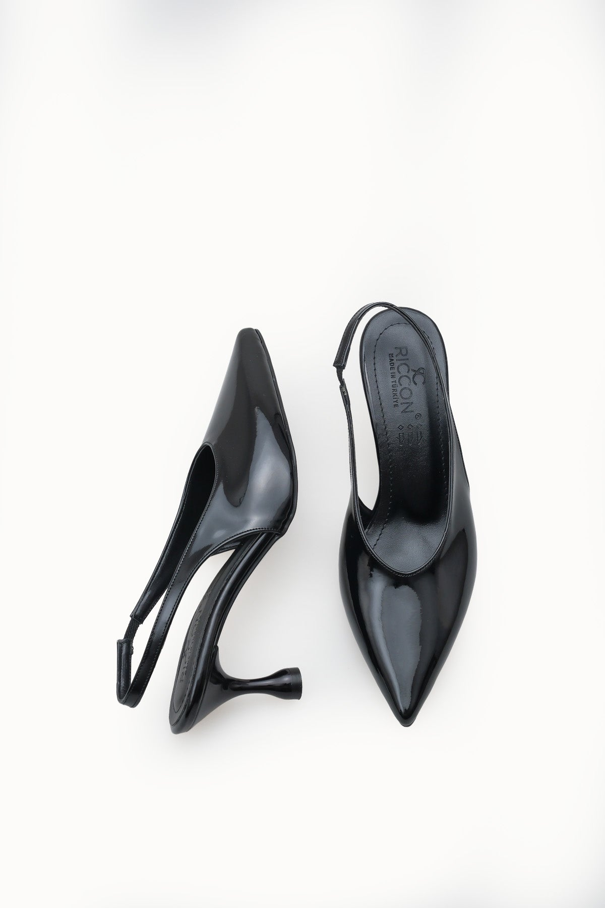 Riccon Kadın Sivri Burunlu Arkası Açık İnce Topuklu Ayakkabı 0012560 Siyah Rugan