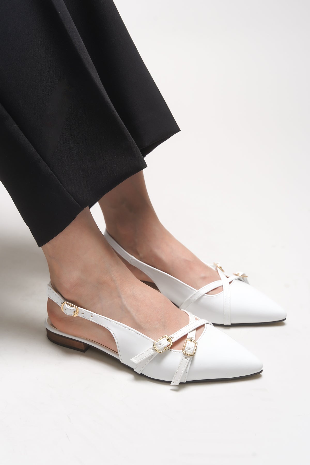 Riccon Elyenlana Kadın Sivri Burunlu Topuklu Ayakkabı 0012110