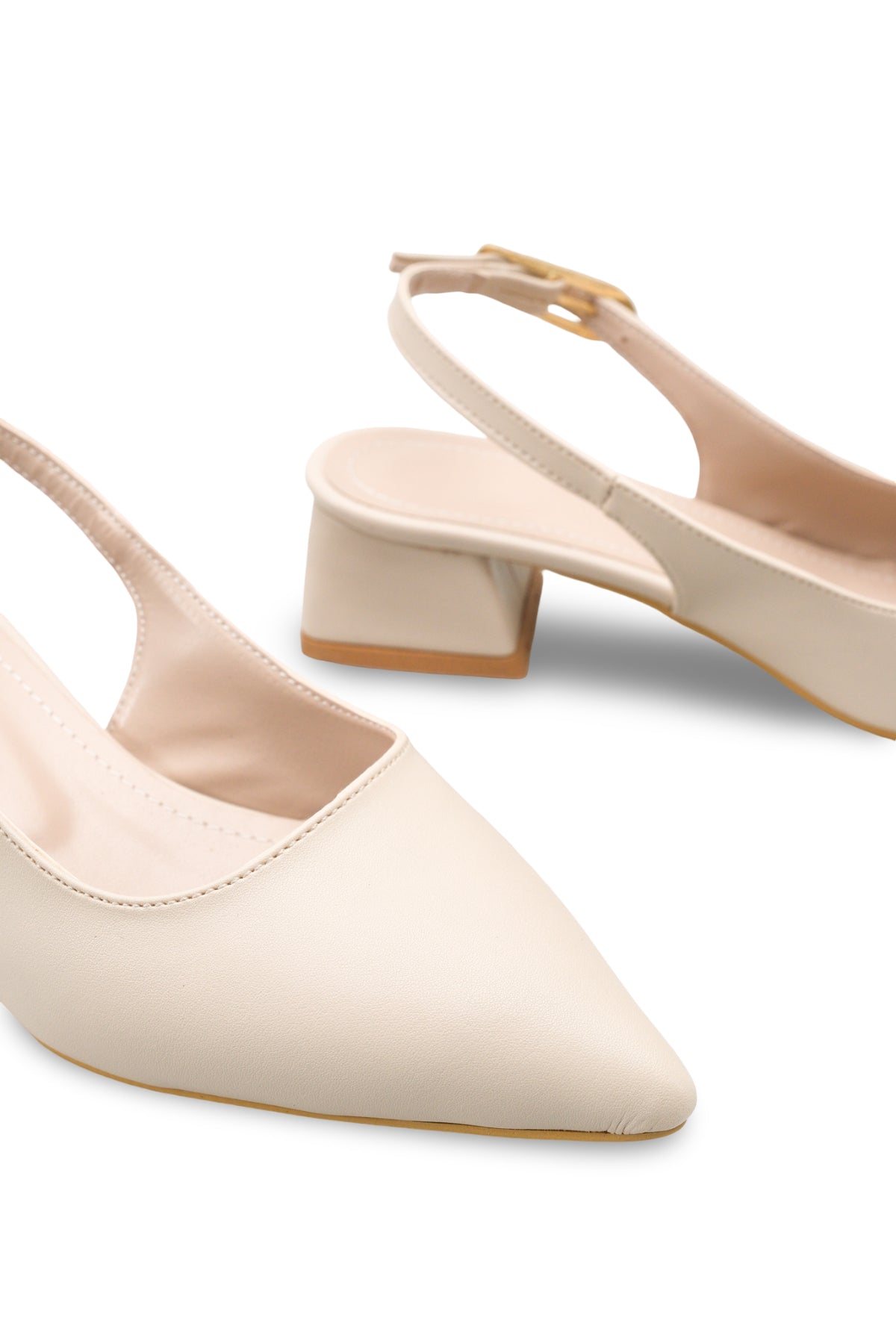 Riccon Kadın Sivri Burunlu Arkası Açık Topuklu Ayakkabı 001295