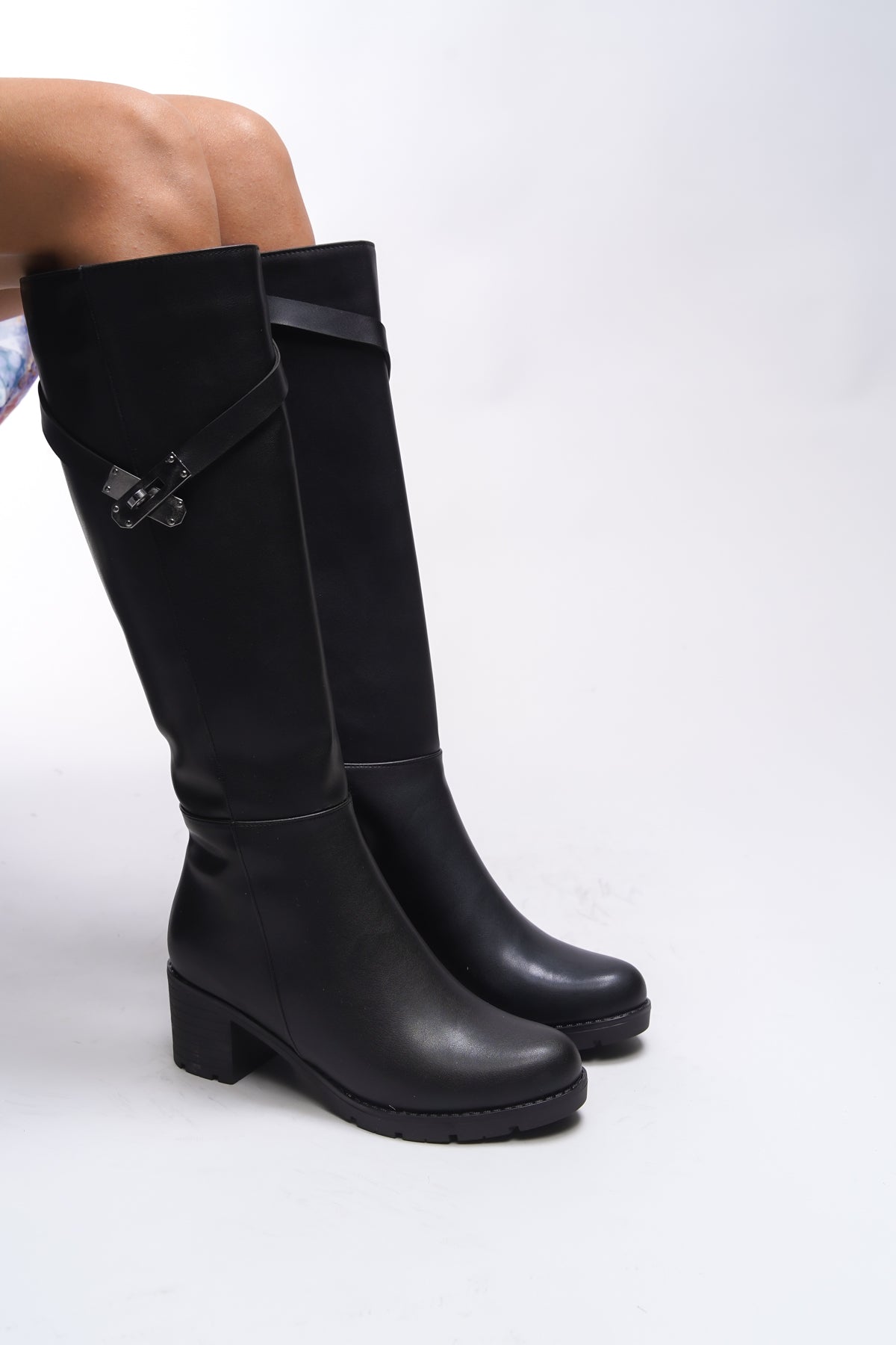 Riccon Jacmylla Kadın Kilit Detaylı Çizme 0012777