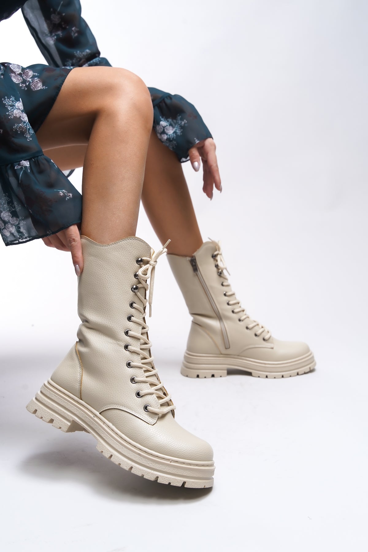 Riccon Khervikh Kadın Uzun Postal Bot 00121470