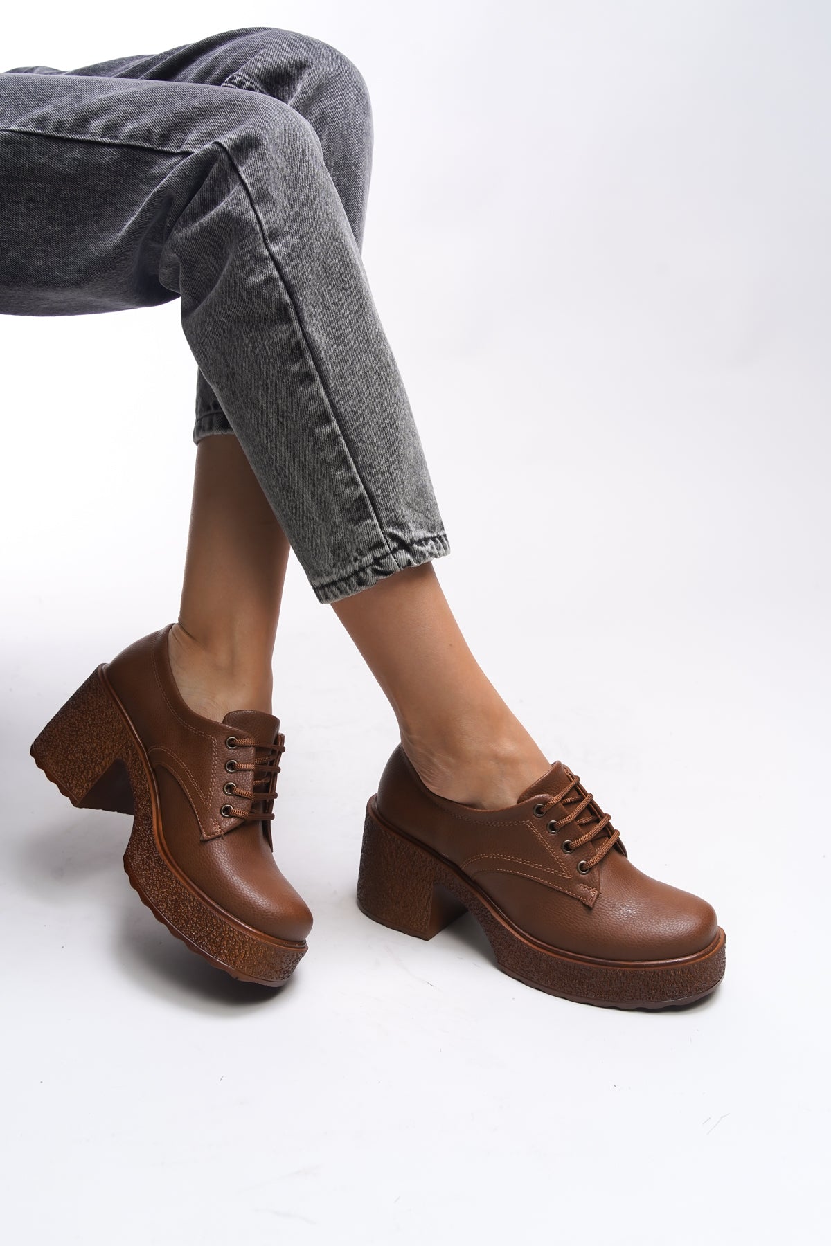 Riccon Thimdrarn Kadın Topuklu Bağcıklı Loafer 00121540