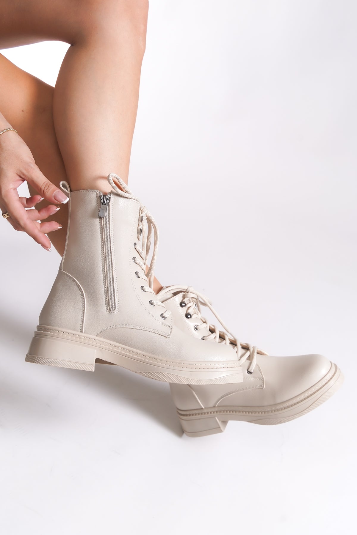 Riccon Isolshia Kadın Postal Bot 0012701