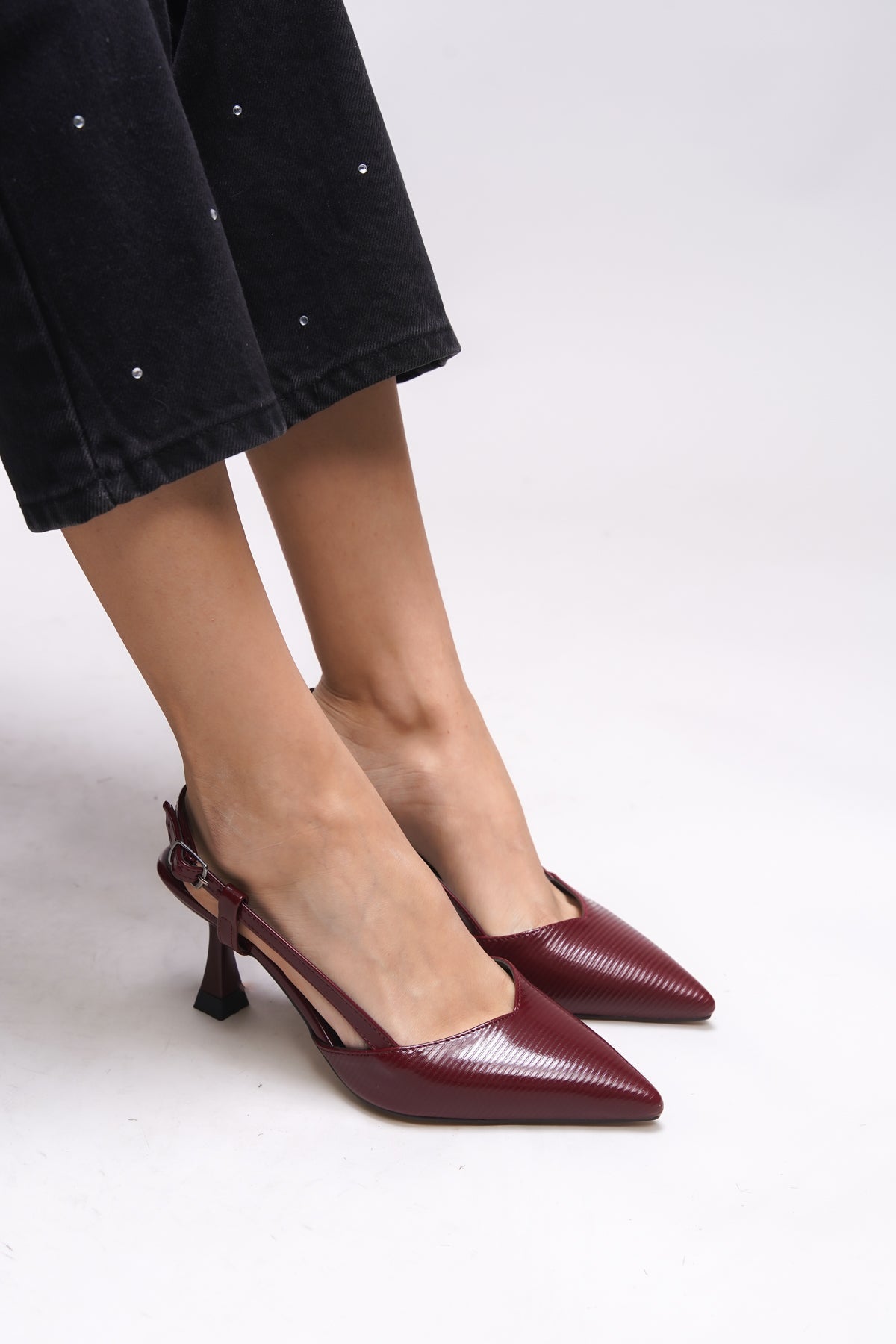 Riccon Elyerue Kadın Arkası Açık Sivri Burun Stiletto 0012725 Bordo Rugan Çizgili - Riccon